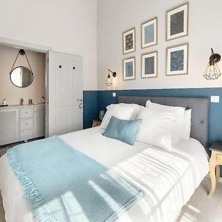 Casita By The Castle *