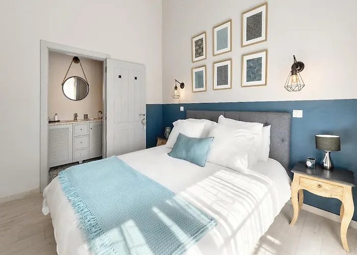 Casita By The Castle *