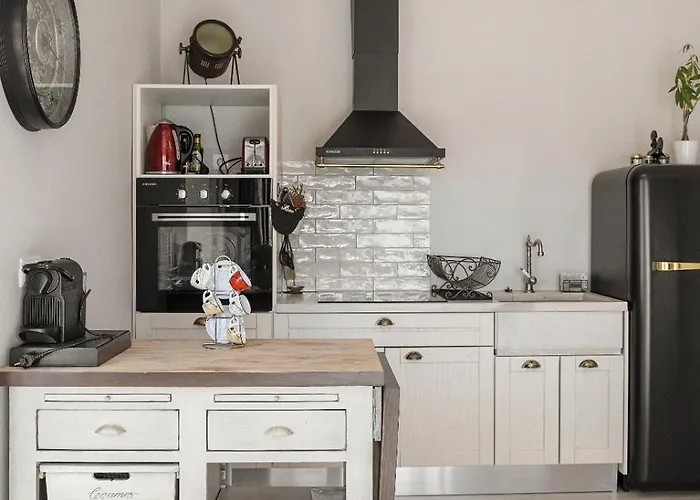 Casita By The Castle * Óbidos